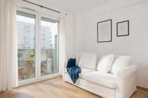 Baildona Bright Apartment with Balcony & Parking Katowice by Noclegi Renters